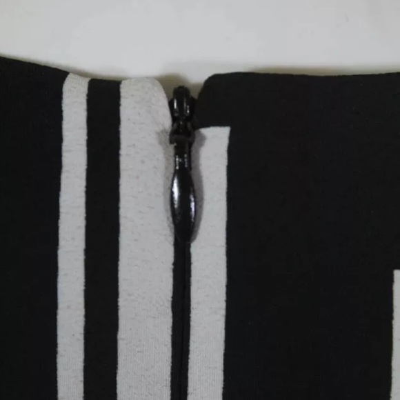 David Meister SPRING SPECIAL!!! Abstract Sheath Dress 8 - Picture 4 of 8